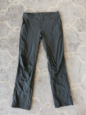 Columbia Women’s Gray Boot Cut Outdoor Jeans — Omni-Shield — Size 8